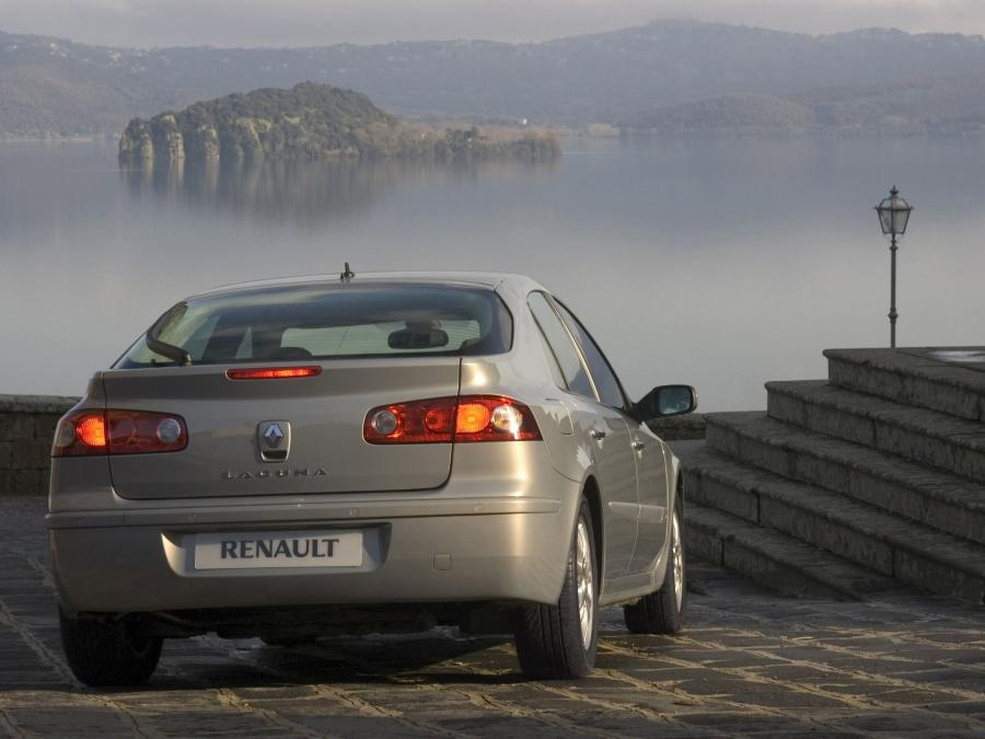 Renault Laguna II 2005 года  (фото 11 из 13)